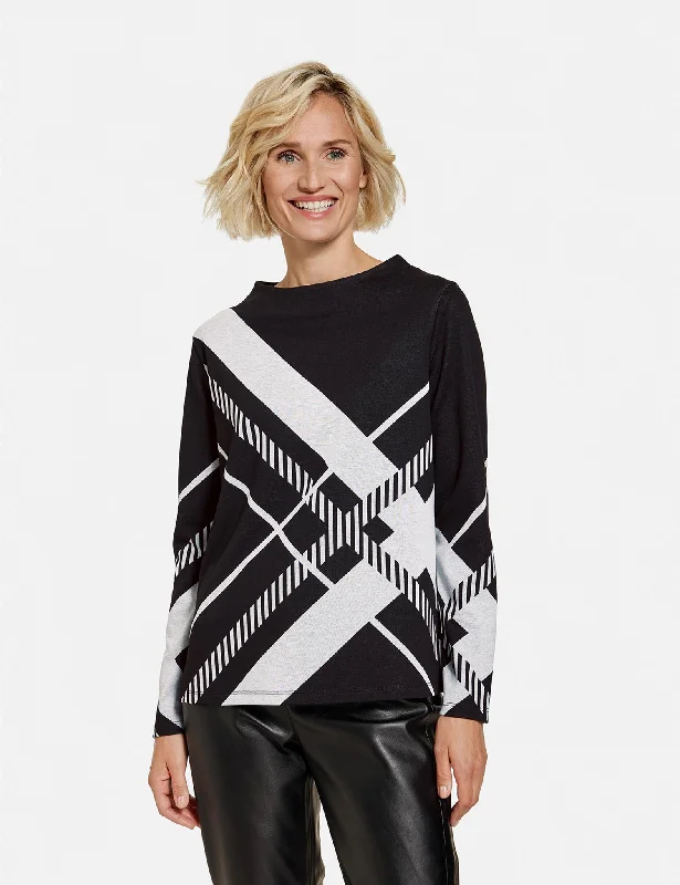 Diagonal Check Pullover